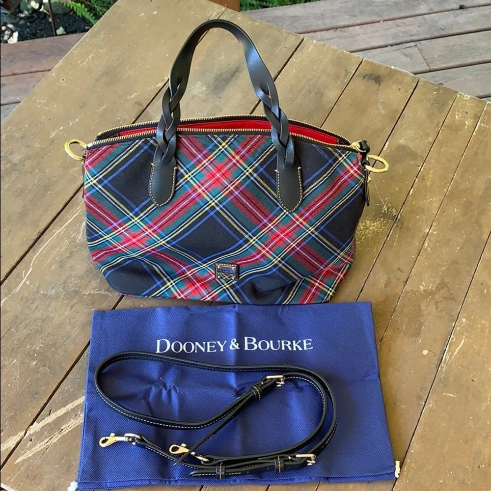 Authentic Dooney & Bourke handbag used.